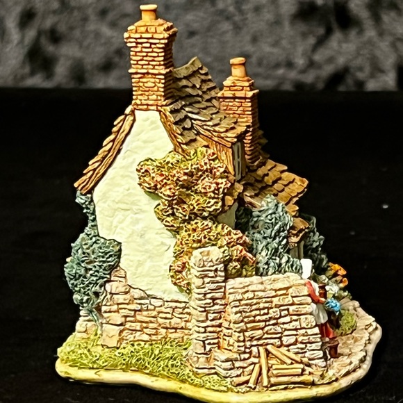 Lilliput Lane | Kiln Cottage | Collectors' Club - Picture 11 of 13